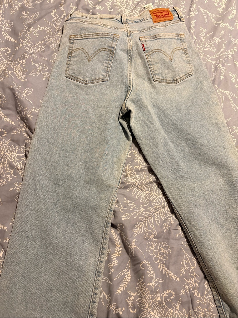 Levi's Light Blue Denim Jeans with Gold Stitching
